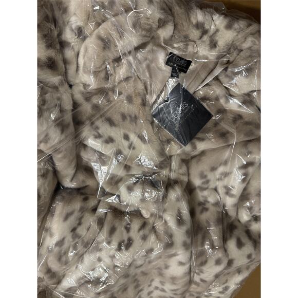 NWT Dennis Basso QVC 30th Anniversary Lynx Faux Fur Coat, Size 4X, Rertail $175 - Picture 3 of 3